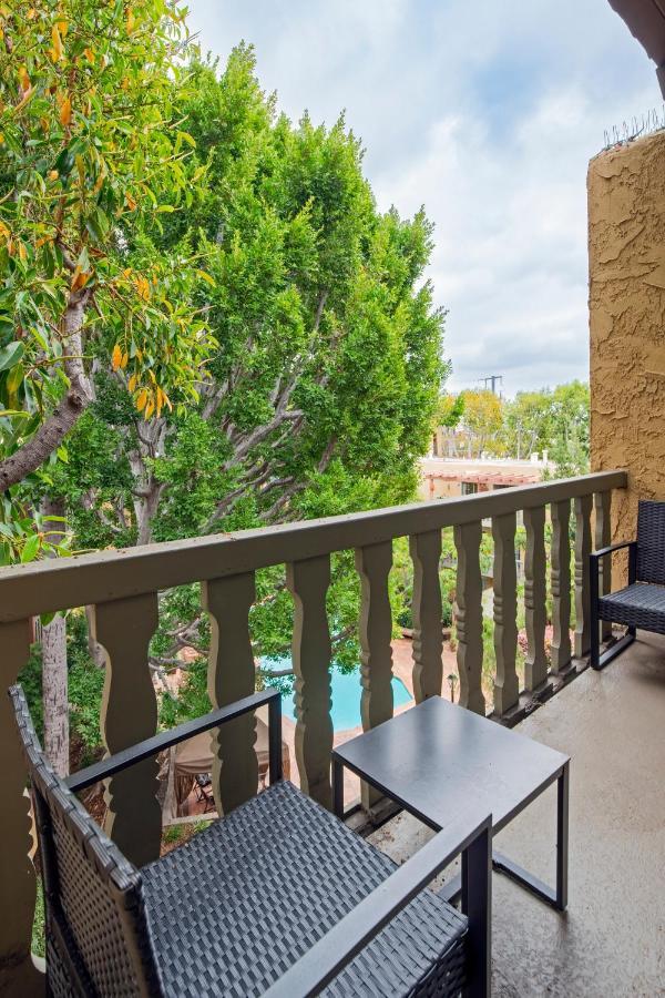 New Luxury Apartment Weho Boys Town Los Angeles Exterior photo